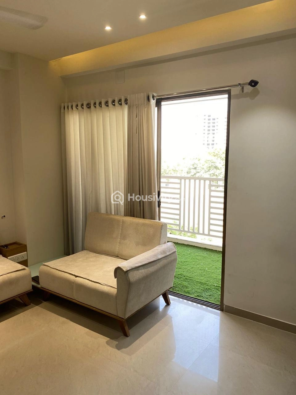 2 BHK Flat for Rent in Kudasan Image 2
