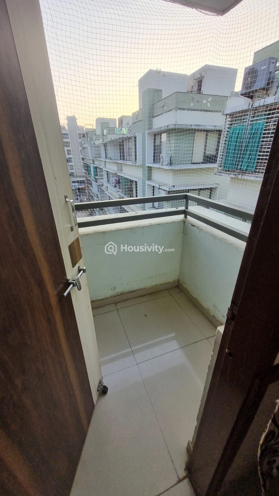 2 BHK Flat for Sale in Sargasan, Gandhinagar Image 3