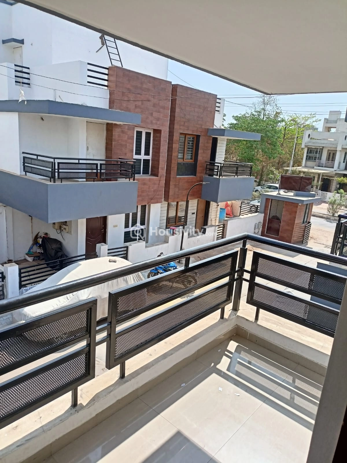 4 BHK Bunglow for Sale in Sargasan, Gandhinagar Image 2