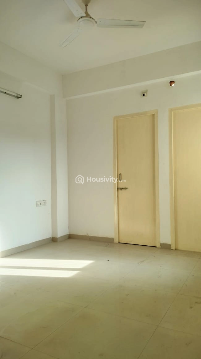 2 BHK Flat for Sale in Sargasan, Gandhinagar Image 2