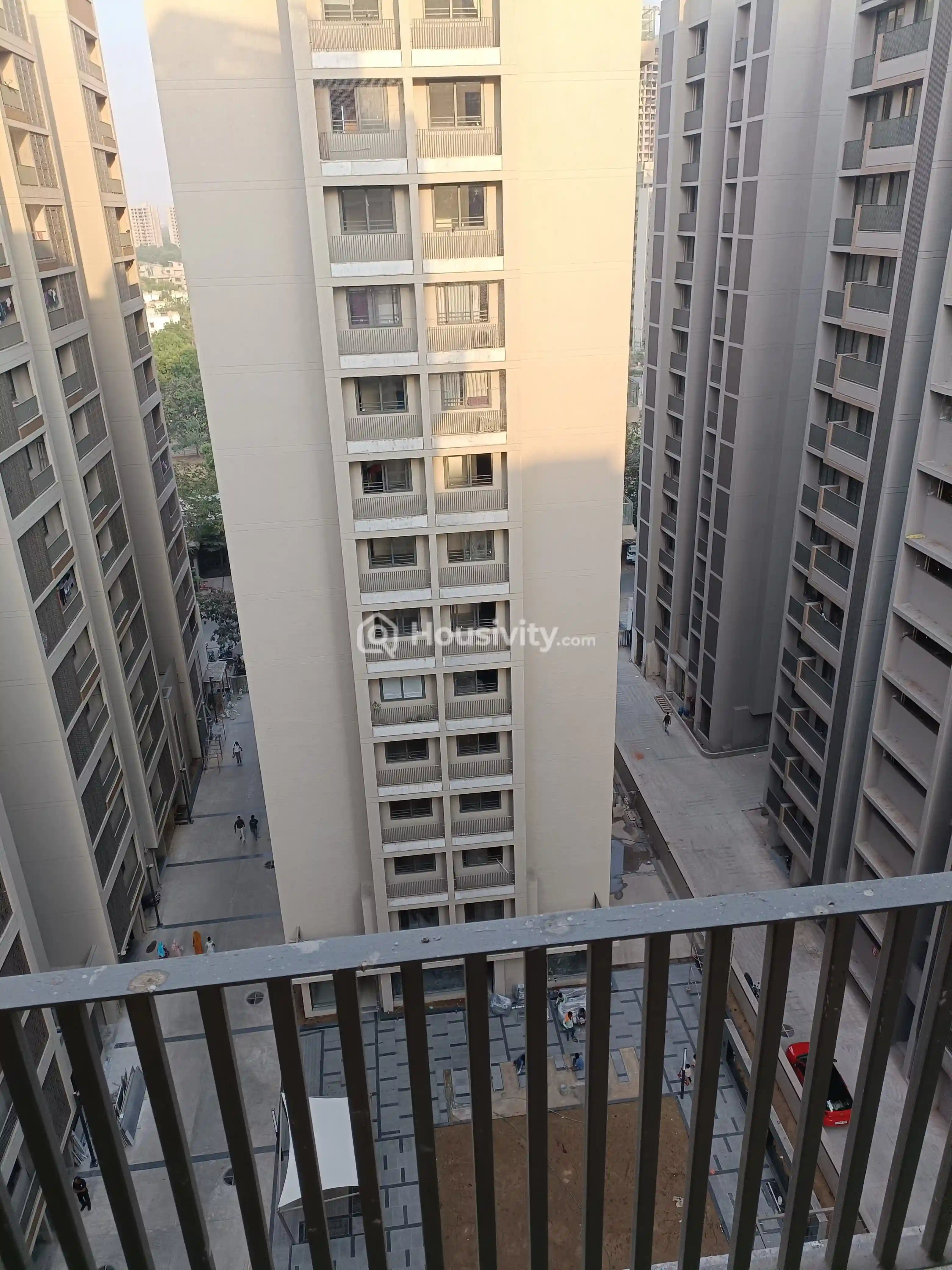 2 BHK Flat for Rent in Shela, Ahmedabad Image 1