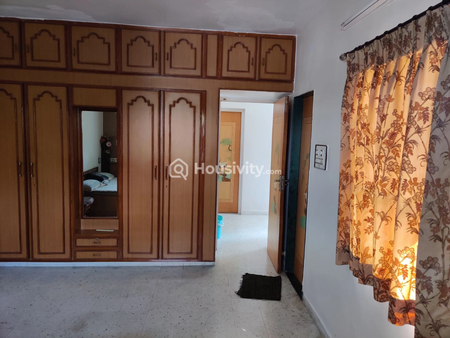 4 BHK Bunglow for Sale in Sola, Ahmedabad Image 2