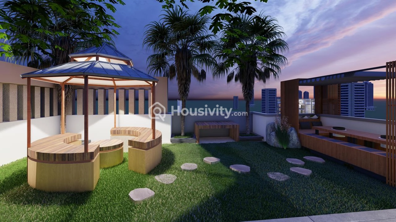 Square Ornate Image 3