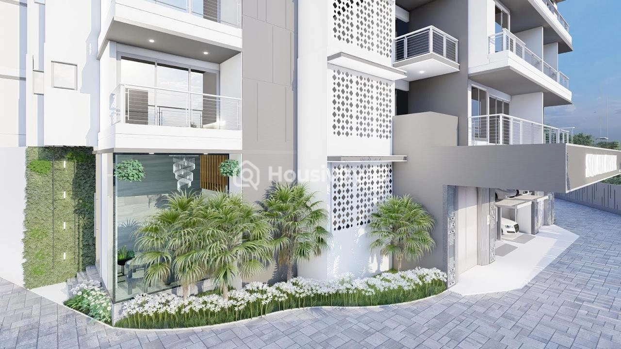 Square Ornate Image 4