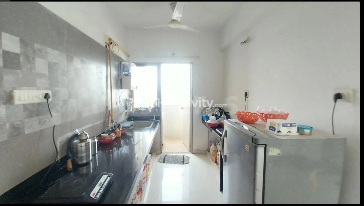 2 BHK Flat for Sale in Thaltej, Ahmedabad Image 2