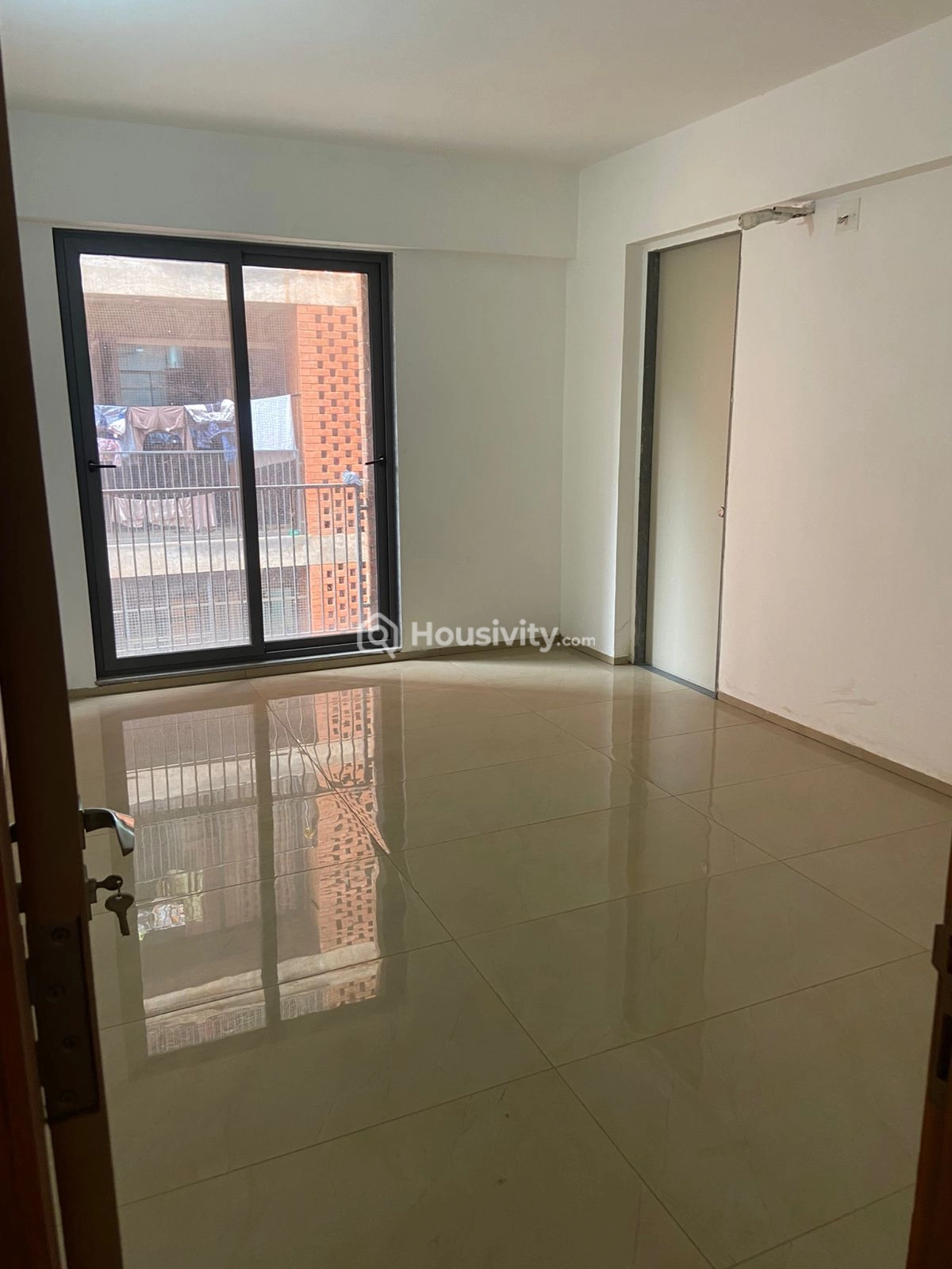 4 BHK Flat for Sale in Sargasan, Gandhinagar Image 3